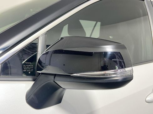 Used 2024 Toyota RAV4 XSE AWD/4WD image 12