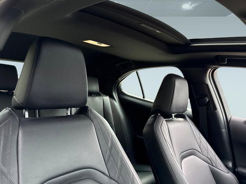 Certified 2025 Lexus UX 300h FWD w/ Accessory Package (Z2) image 25