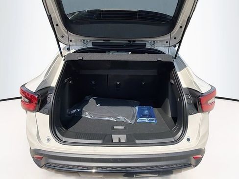 New 2026 Chevrolet Trax RS w/ Driver Confidence Package FWD image 27