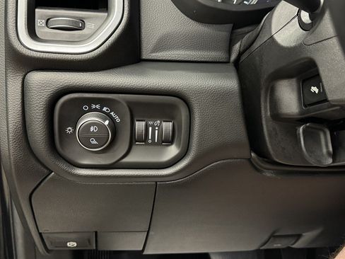 Used 2019 RAM 2500 Laramie AWD/4WD image 34