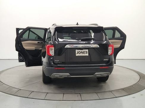 Used 2023 Ford Explorer XLT w/ Equipment Group 202A AWD/4WD image 15