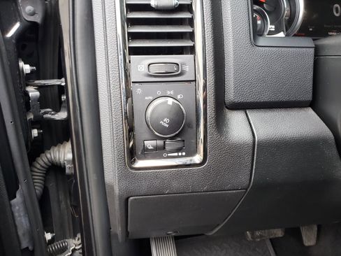 Used 2017 RAM 1500 Sport w/ Quick Order Package 26Q Night AWD/4WD image 36