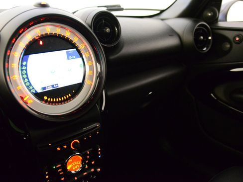 Used 2014 MINI Cooper Paceman S image 29