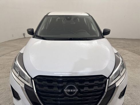 Used 2022 Nissan Kicks S FWD image 16