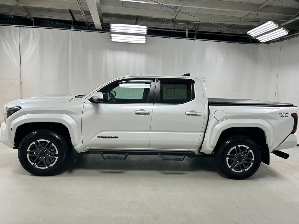 Certified 2024 Toyota Tacoma TRD Sport w/ TRD Sport Upgrade Package AWD/4WD image 9
