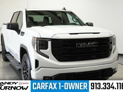 Used 2022 GMC Sierra 1500 Elevation w/ LPO, Elevation Black Package
