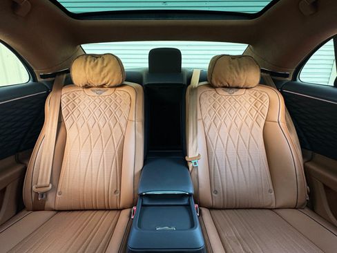 Used 2023 Bentley Flying Spur Azure AWD/4WD image 62