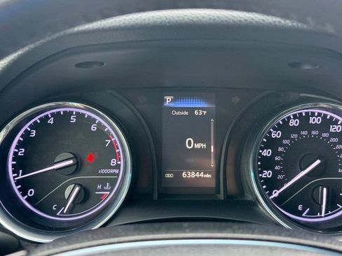 Used 2018 Toyota Camry SE FWD image 22