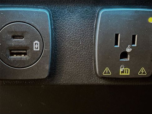 Used 2021 Ford F150 XLT w/ Equipment Group 302A High image 21