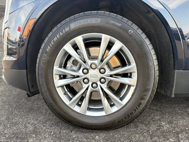 Used 2022 Cadillac XT5 Premium Luxury w/ LPO, Floor Liner Package AWD/4WD image 3