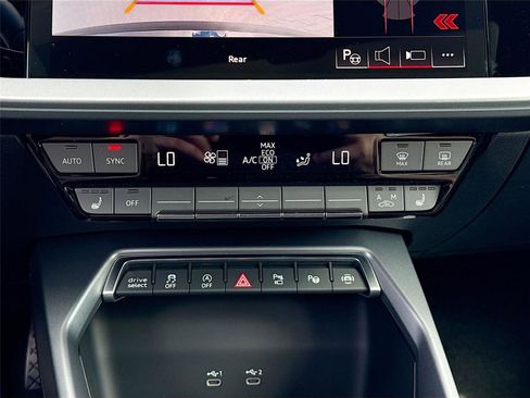 New 2026 Audi Q3 quattro 2.0T image 16