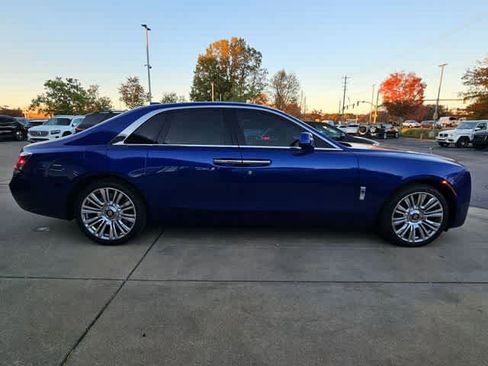 Used 2024 Rolls-Royce Ghost image 10