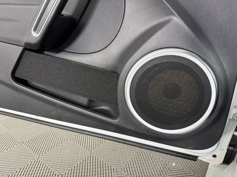 Used 2019 Volkswagen Beetle 2.0T SE image 22