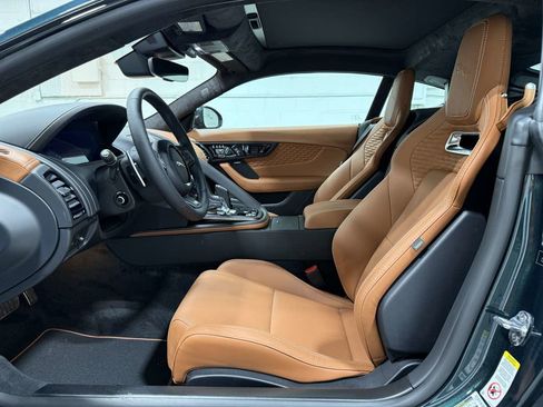 Used 2024 Jaguar F-TYPE R image 9