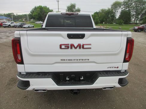 New 2026 GMC Sierra 1500 AT4 w/ AT4 Premium Package AWD/4WD image 6