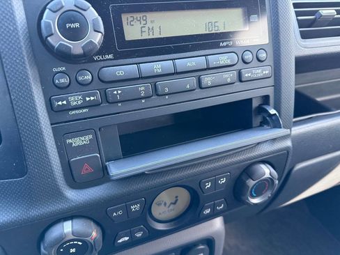 Used 2010 Honda Ridgeline RT image 21