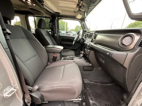 Used 2023 Jeep Wrangler Unlimited w/ Cold Weather Group AWD/4WD image 13