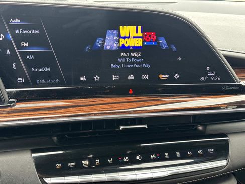 Used 2023 Cadillac Escalade ESV Premium Luxury AWD/4WD image 28