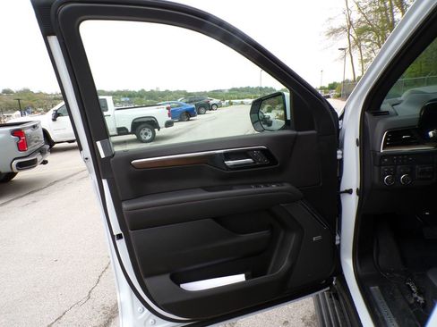 New 2026 Chevrolet Tahoe High Country AWD/4WD image 22