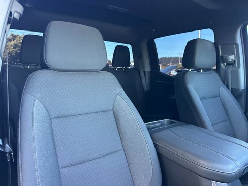 Used 2023 Chevrolet Silverado 1500 RST AWD/4WD image 15
