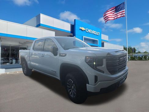 Used 2022 GMC Sierra 1500 AT4 w/ AT4 Premium Package AWD/4WD image 8