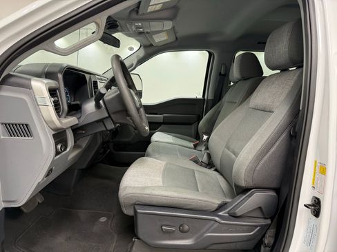 Used 2025 Ford F250 XLT image 18