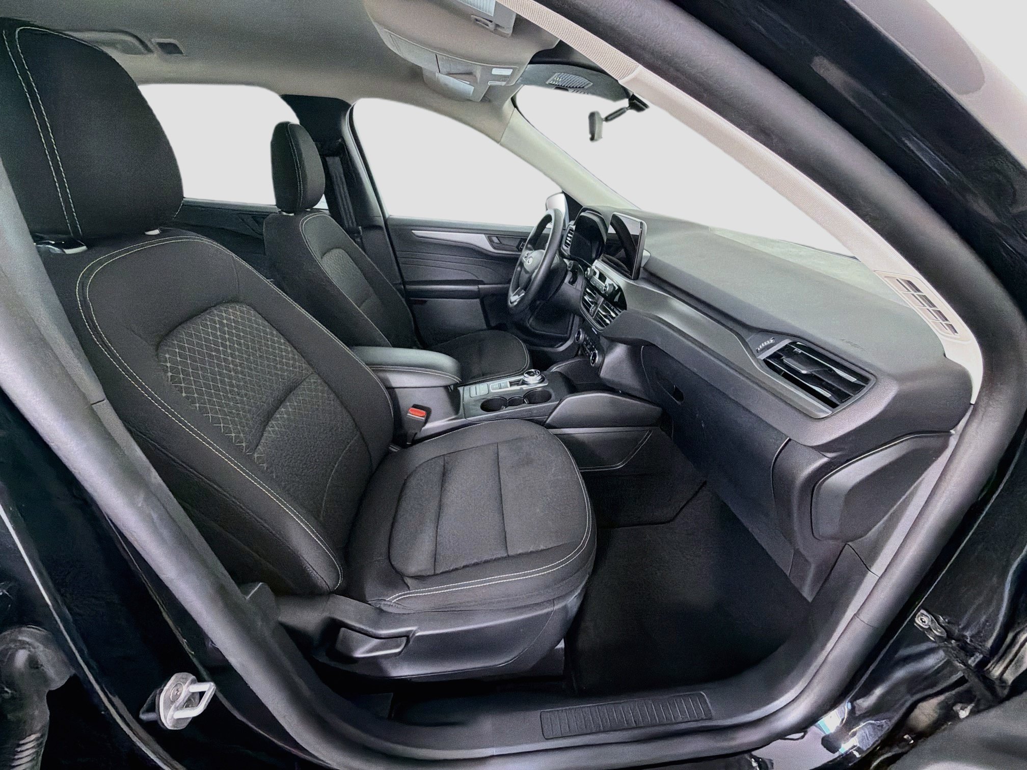 Used 2025 Ford Escape Active FWD image 32