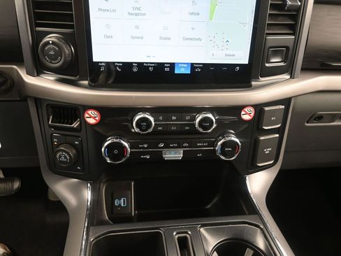 Used 2024 Ford F150 XLT w/ Mobile Office Package image 27
