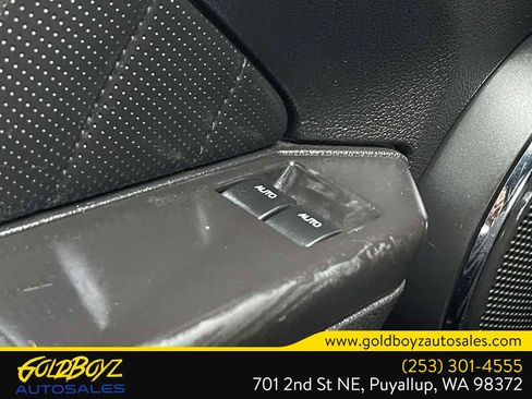 Used 2010 Ford Mustang Coupe RWD image 21