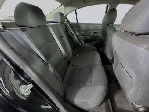 Used 2016 Chevrolet Cruze LT image 24
