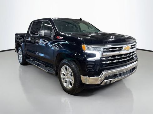 Used 2024 Chevrolet Silverado 1500 LTZ w/ LTZ Premium Package AWD/4WD image 3