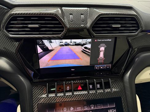 Used 2023 Lamborghini Urus S image 19