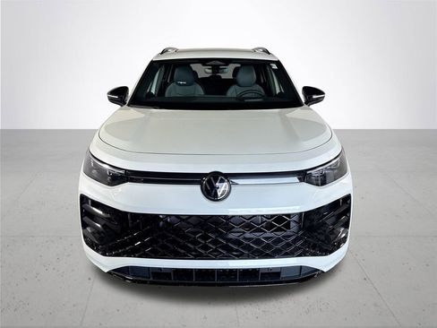New 2026 Volkswagen Tiguan SE R-Line AWD/4WD image 3