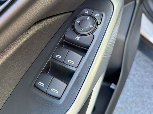 New 2026 Chevrolet Trax RS w/ Sunroof Package image 15