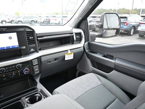 New 2026 Ford F350 XLT w/ 360-Degree Camera Package AWD/4WD image 32