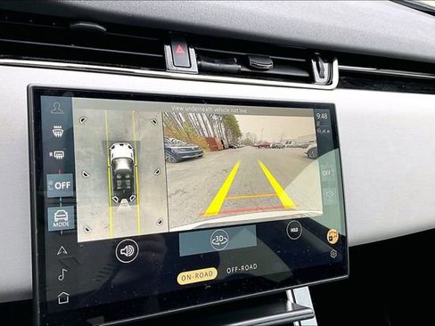 Used 2024 Land Rover Range Rover Evoque Dynamic SE image 11