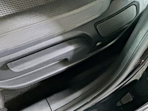 Used 2020 Hyundai Santa Fe SE FWD image 13