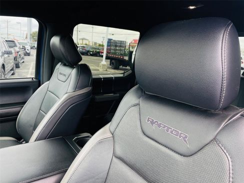 Used 2018 Ford F150 Raptor w/ Equipment Group 802A Luxury AWD/4WD image 9