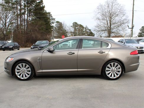 Used 2009 Jaguar XF Premium image 4