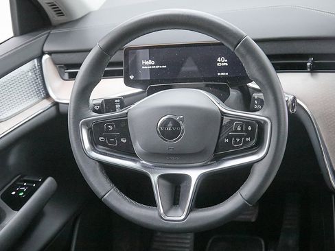 Certified 2025 Volvo EX90 Ultra image 32