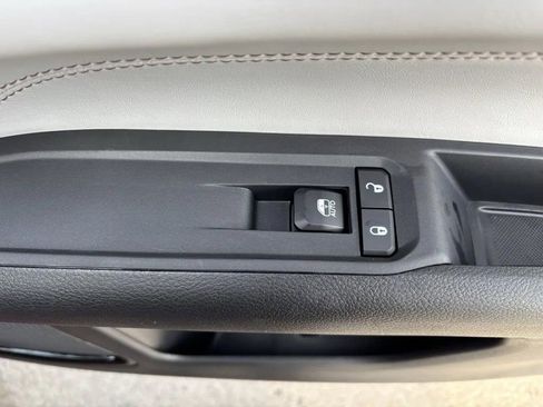 New 2026 Jeep Compass Limited w/ Sun, Sound & Navigation Group image 33