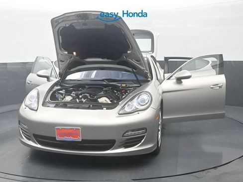 Used 2010 Porsche Panamera S RWD image 36
