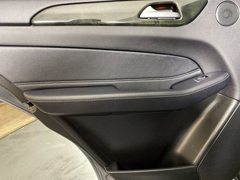 Used 2018 Mercedes-Benz GLE 350 4MATIC image 26