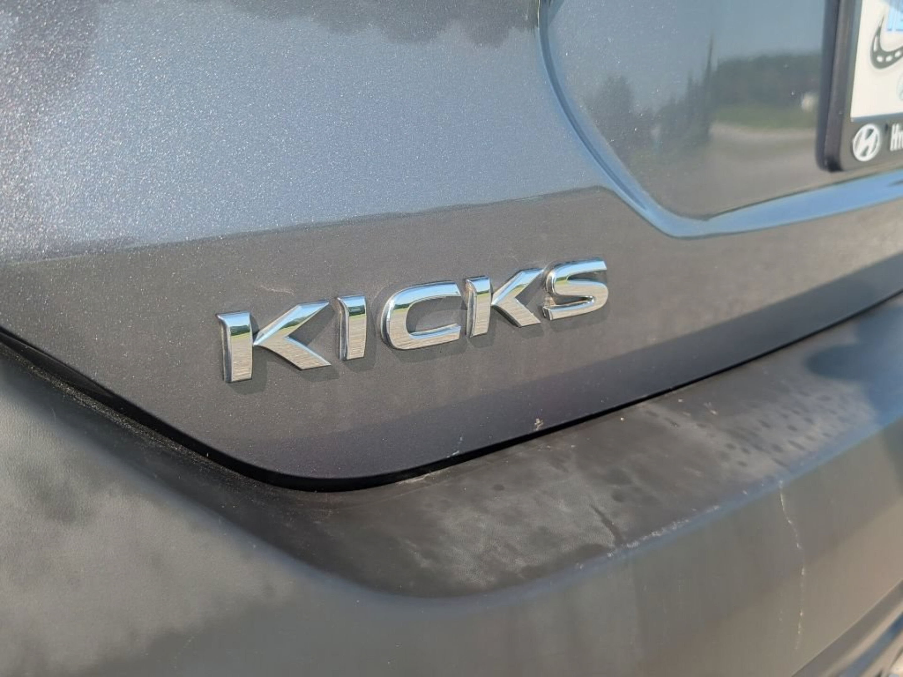Used 2020 Nissan Kicks S FWD image 41