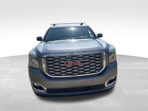 Used 2019 GMC Yukon XL Denali w/ Denali Ultimate Package image 8