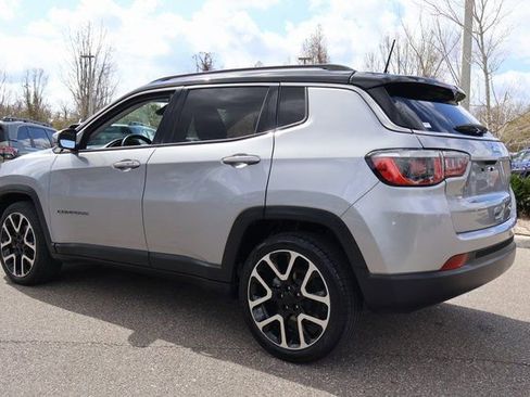 Used 2019 Jeep Compass Limited image 5