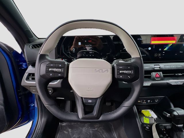 New 2025 Kia K4 GT-Line w/ GT-Line Sunroof Package FWD image 11