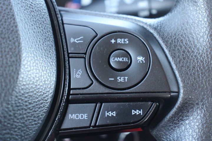 Used 2023 Toyota RAV4 LE AWD/4WD image 23