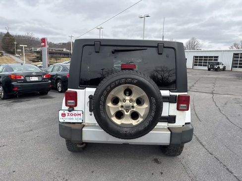Used 2012 Jeep Wrangler Unlimited Sahara w/ Dual Top Group image 7
