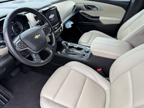 Certified 2022 Chevrolet Traverse LT image 11